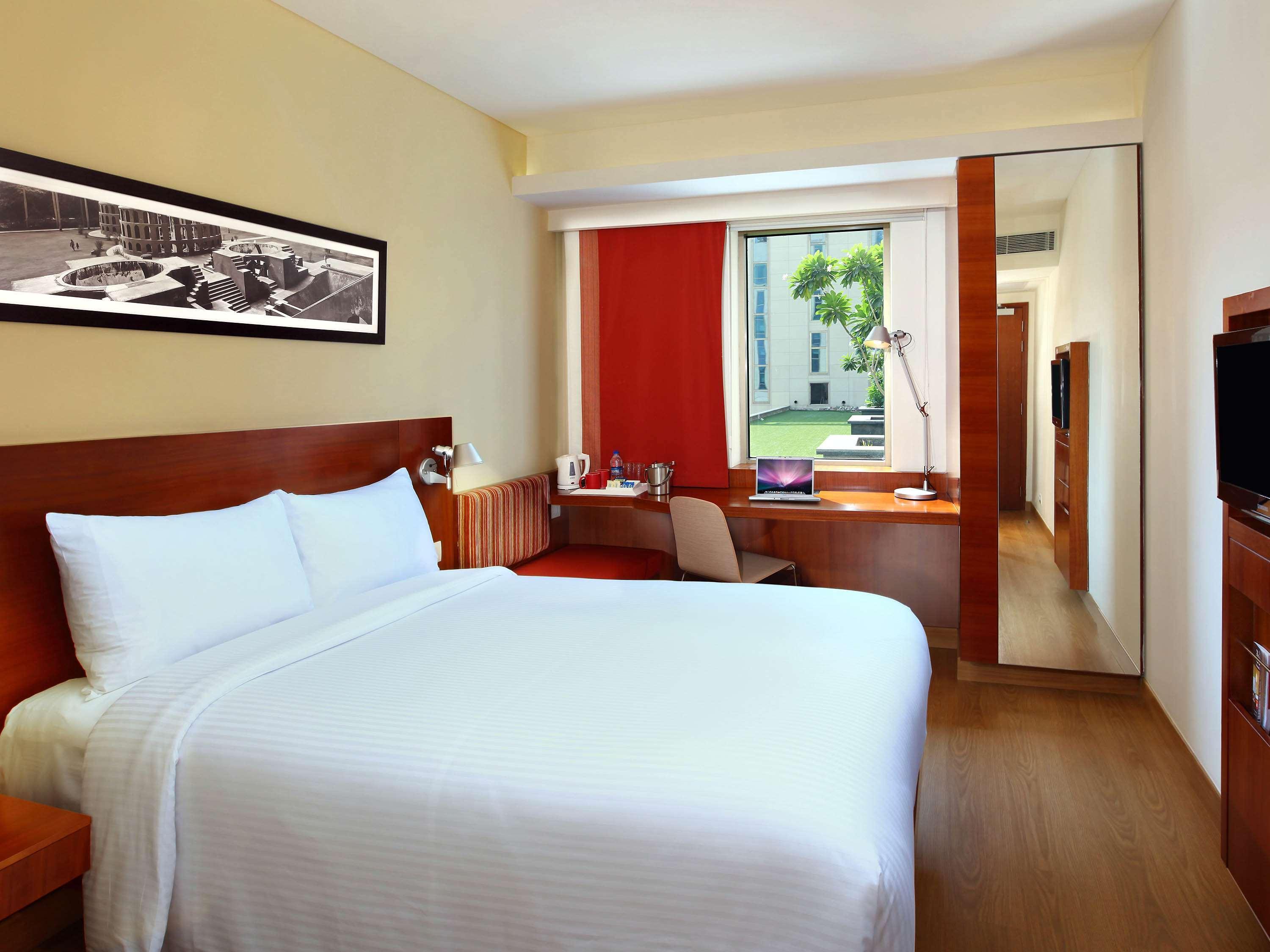 Ibis Chennai City Centre - An Accor Brand Экстерьер фото